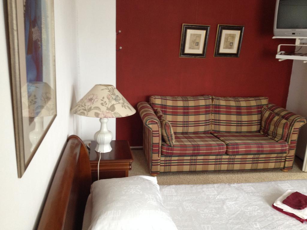 B&B De Tred Sneek Εξωτερικό φωτογραφία